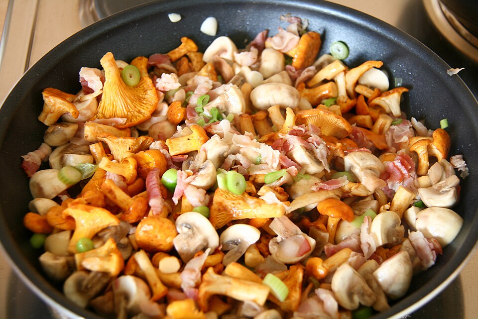 Salteado de hongos con verduras